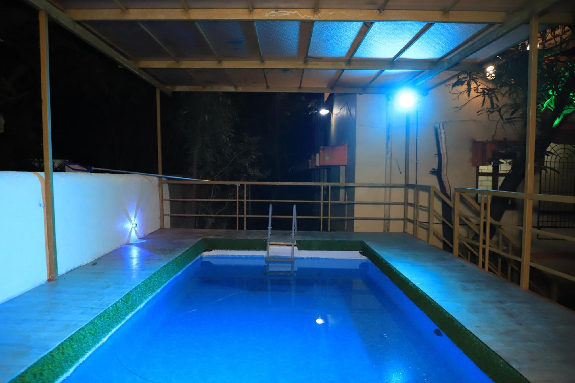 Hemharsh Holiday Home With Pool Karjat Exteriör bild