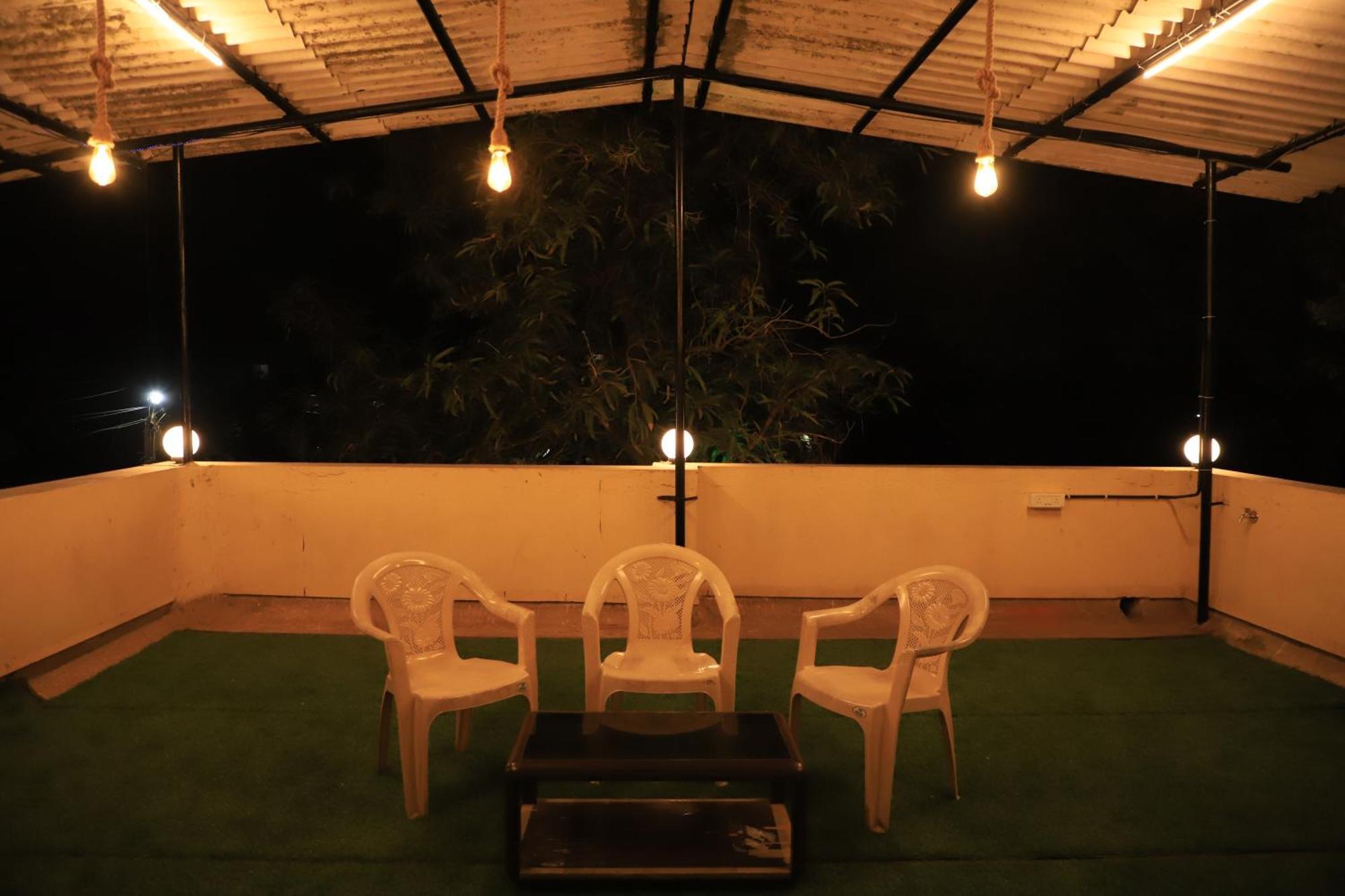 Hemharsh Holiday Home With Pool Karjat Exteriör bild